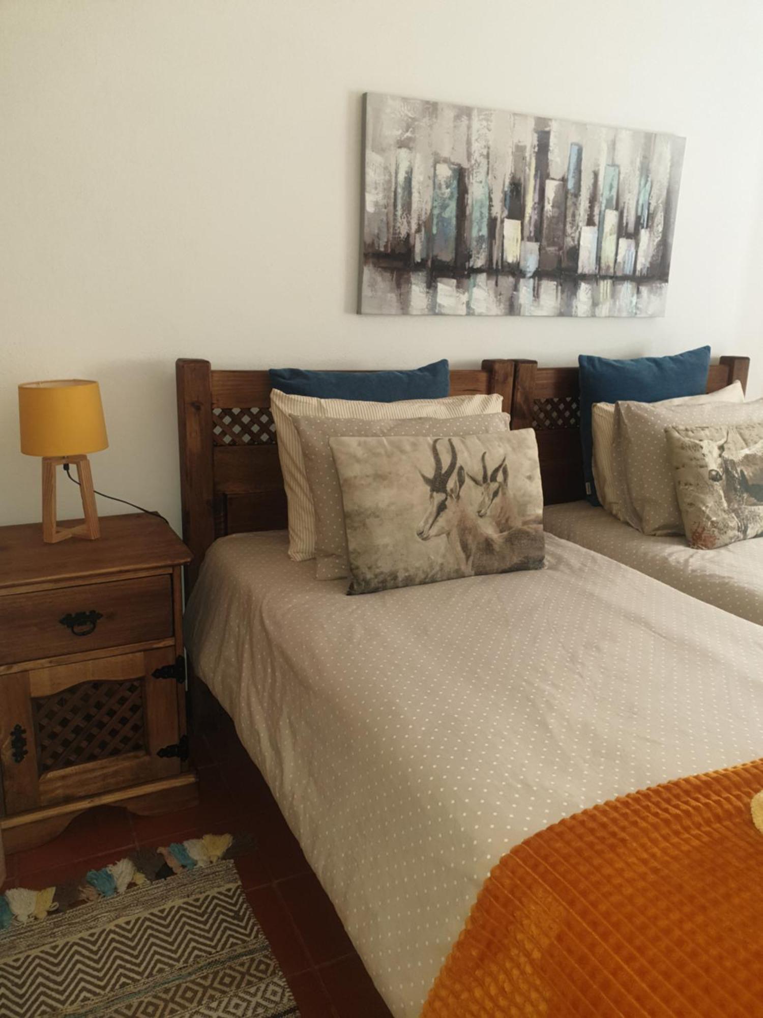 Вилла Sondela Self Catering Сан-Мартинью-ду-Порту Экстерьер фото
