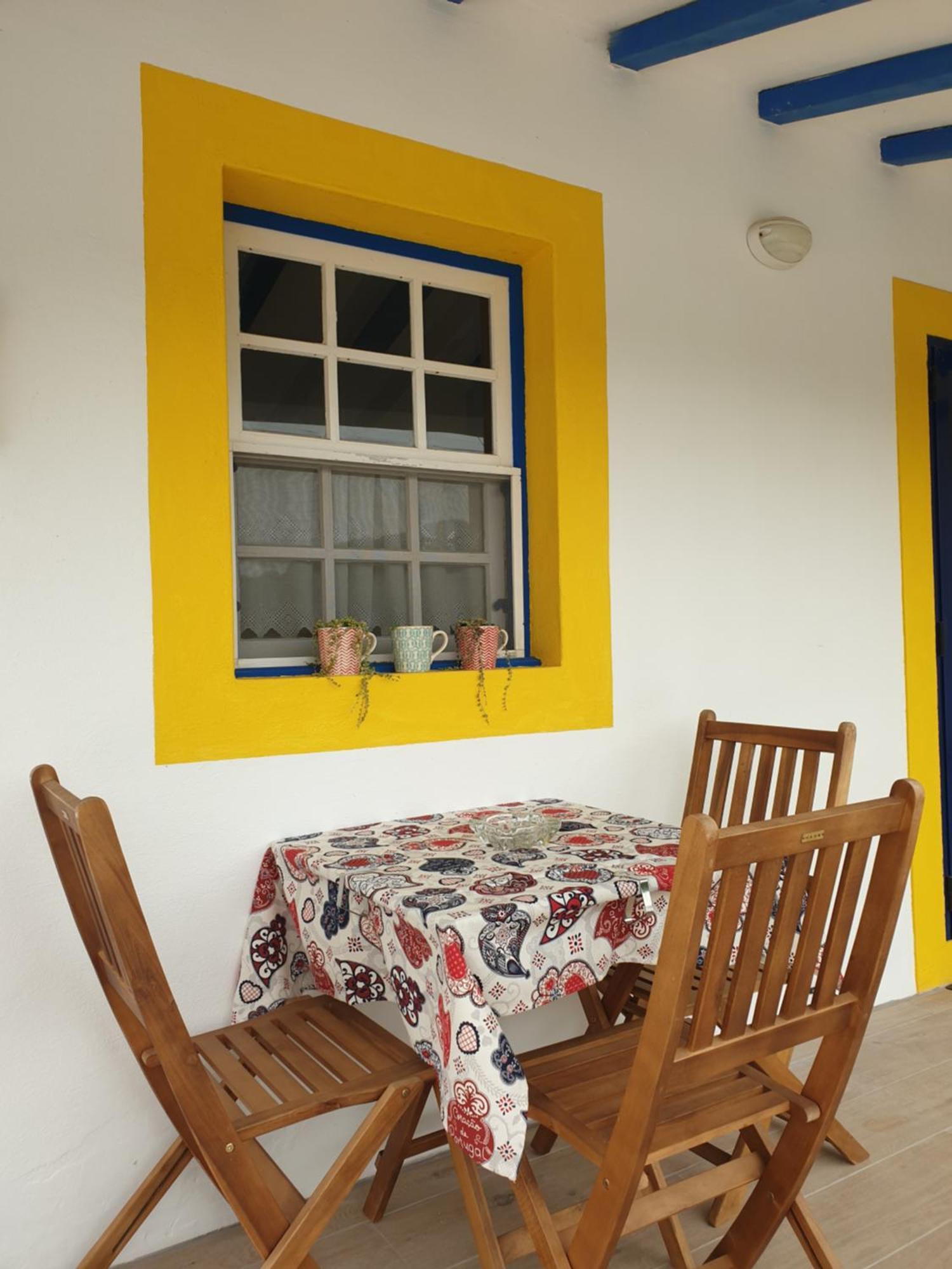 Вилла Sondela Self Catering Сан-Мартинью-ду-Порту Экстерьер фото
