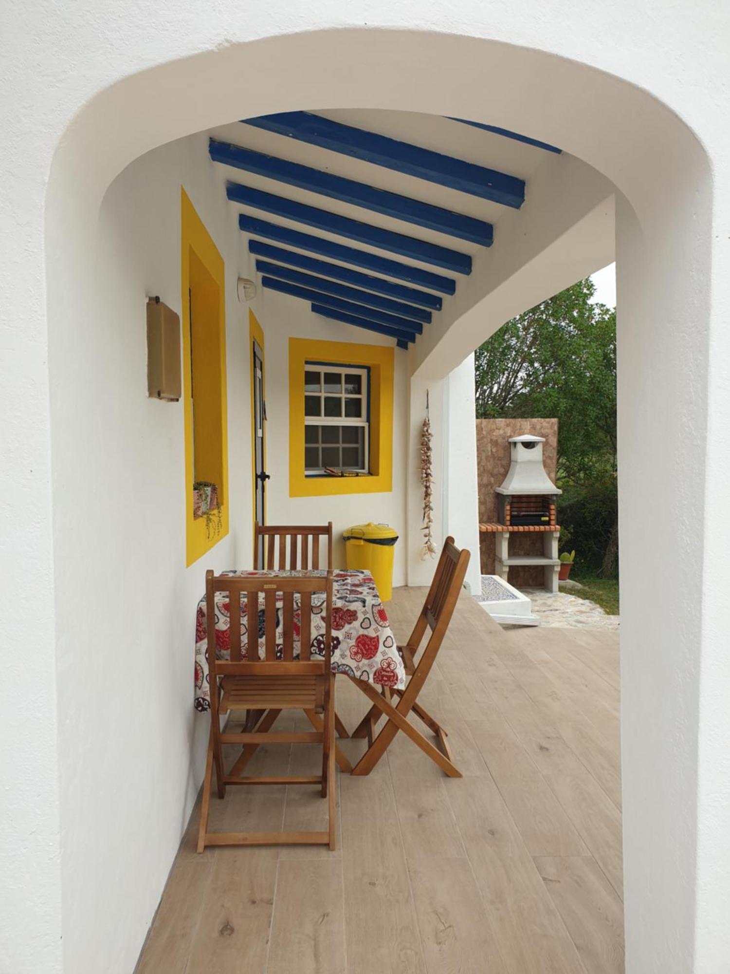 Вилла Sondela Self Catering Сан-Мартинью-ду-Порту Экстерьер фото